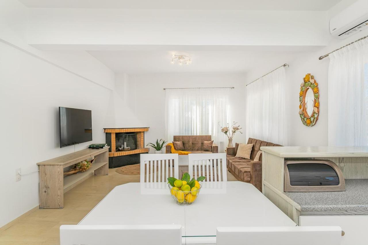 Maela Luxury * Malia